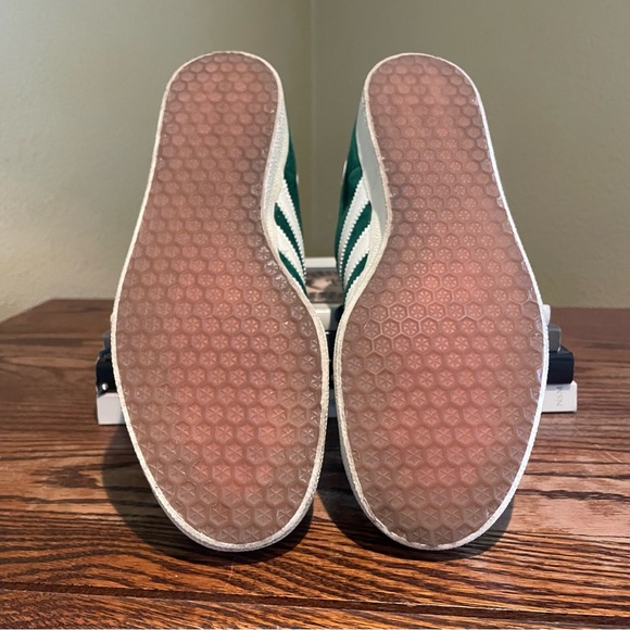 Adidas GAZELLE’S Size 9 Men’s - Picture 5 of 6